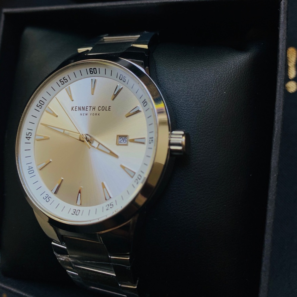 Brand new Kenneth Cole Watch